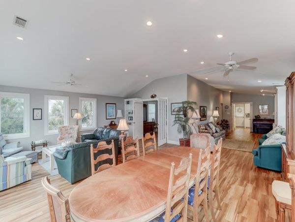 Folly Beach Home 1019529