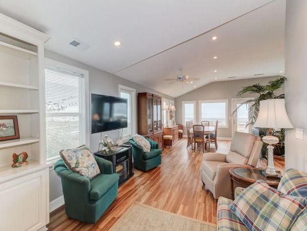 Folly Beach Home 1019529