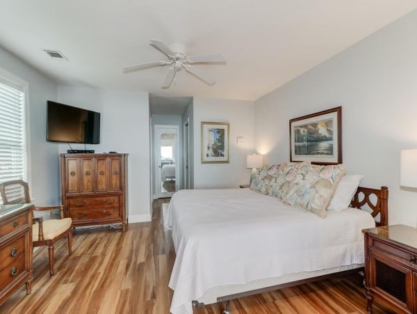 Folly Beach Home 1019529