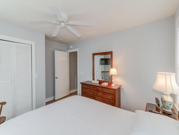 Folly Beach Home 1019529