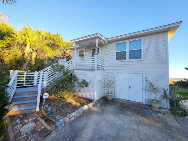 Folly Beach Home 1019529