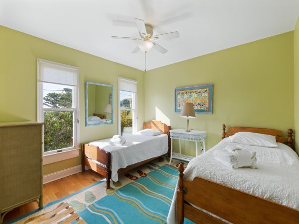 Folly Beach Home 1019530