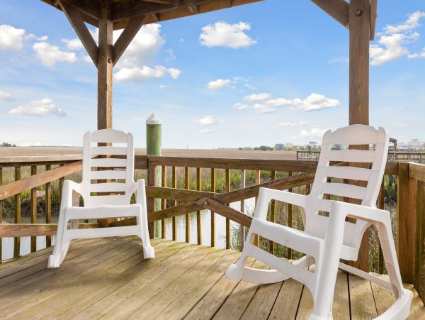 Folly Beach Home 1019530
