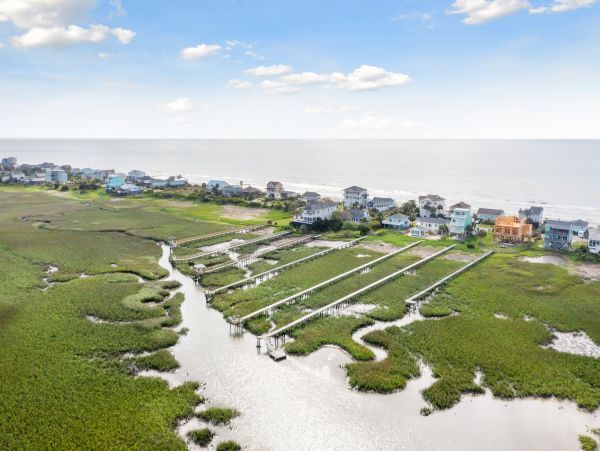 Folly Beach Home 1019530