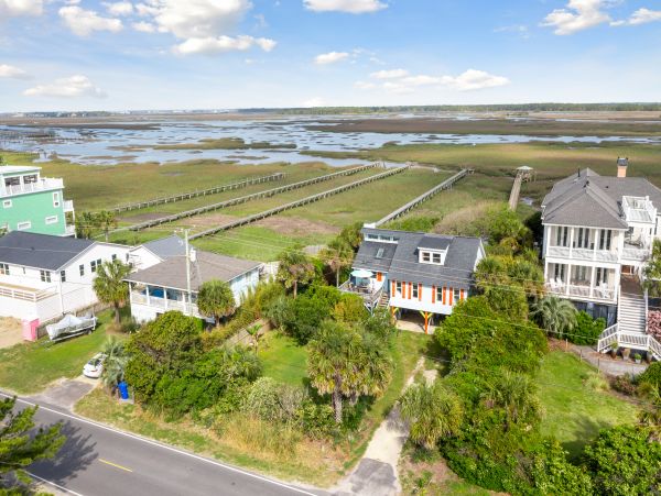 Folly Beach Home 1019530