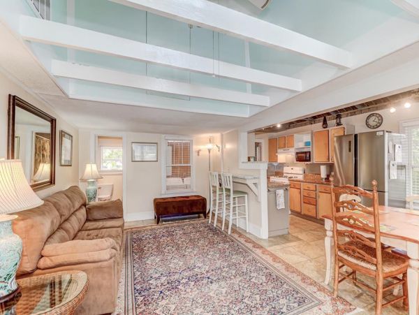 Folly Beach Home 1019531
