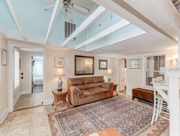 Folly Beach Home 1019531