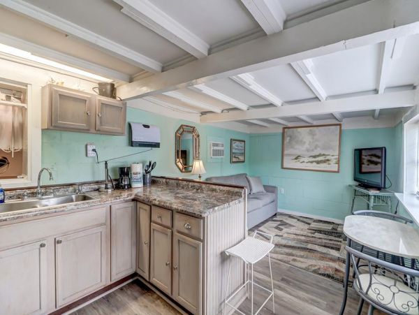 Folly Beach Home 1019531