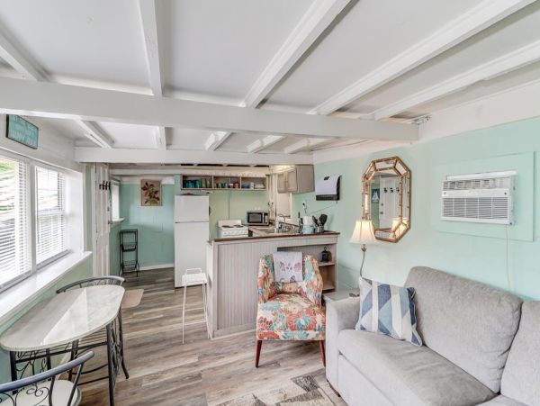 Folly Beach Home 1019531