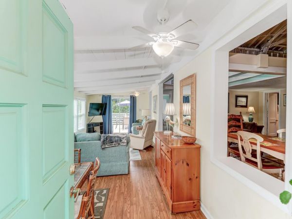 Folly Beach Home 1019531