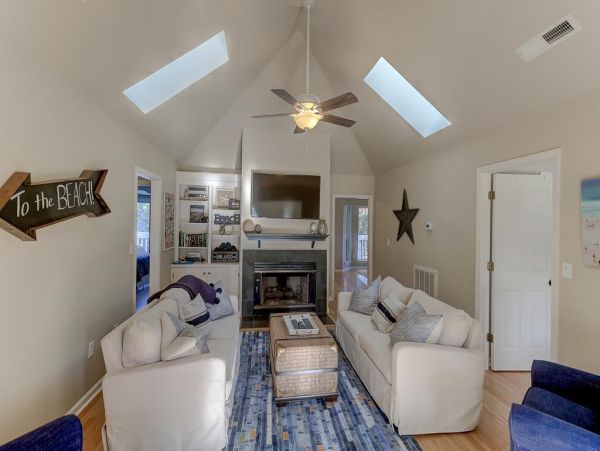 Folly Beach Home 1019533