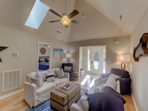 Folly Beach Home 1019533