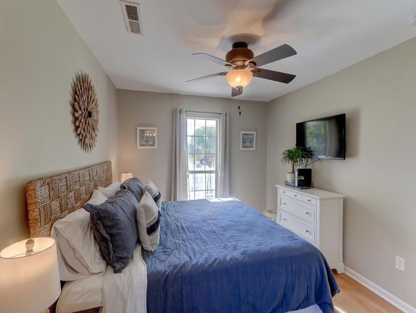 Folly Beach Home 1019533