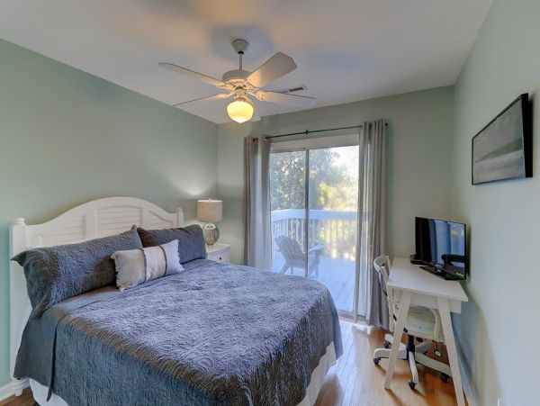 Folly Beach Home 1019533