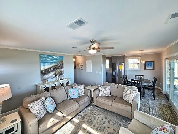 Folly Beach Home 1019535