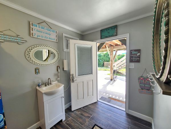 Folly Beach Home 1019535