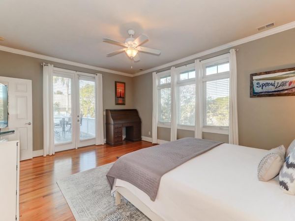 Folly Beach Home 1019536