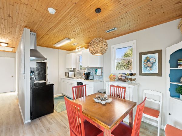 Folly Beach Home 1019540