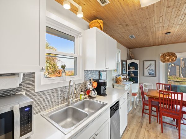 Folly Beach Home 1019540