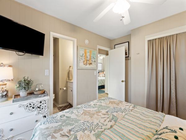 Folly Beach Home 1019540