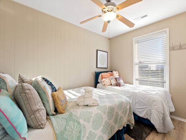 Folly Beach Home 1019540