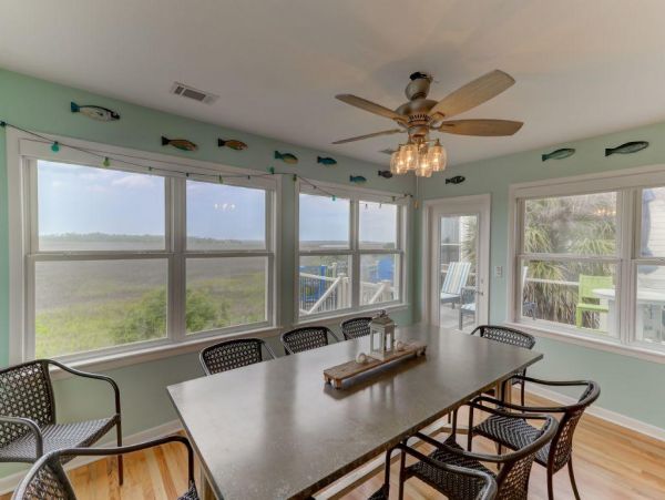 Folly Beach Home 1019541