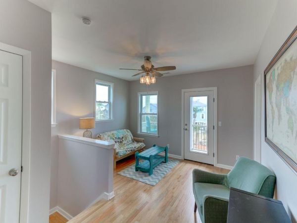 Folly Beach Home 1019541