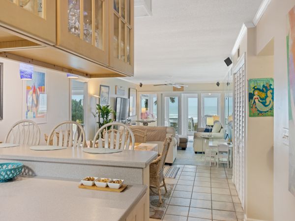 Folly Beach Home 1019546
