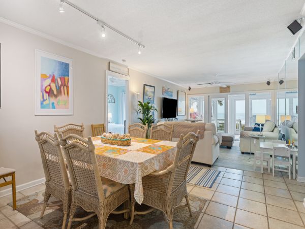 Folly Beach Home 1019546