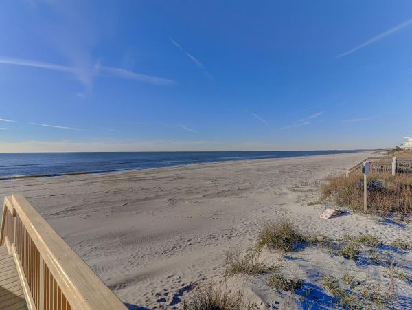 Folly Beach Home 1019546