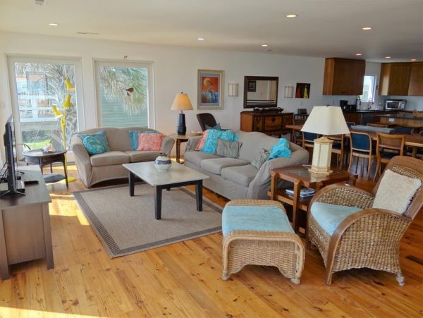 Folly Beach Home 1019548