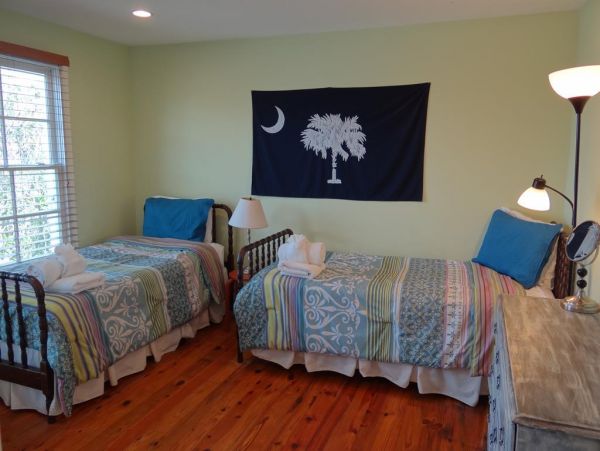 Folly Beach Home 1019548