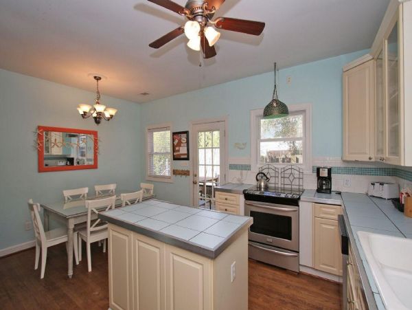 Folly Beach Home 1019555