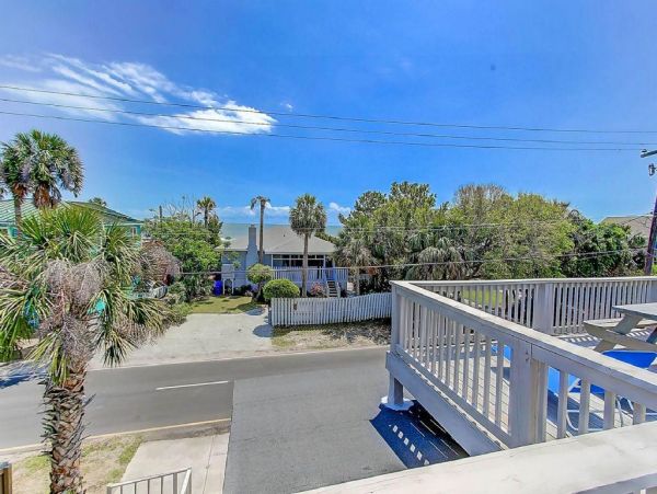 Folly Beach Home 1019555