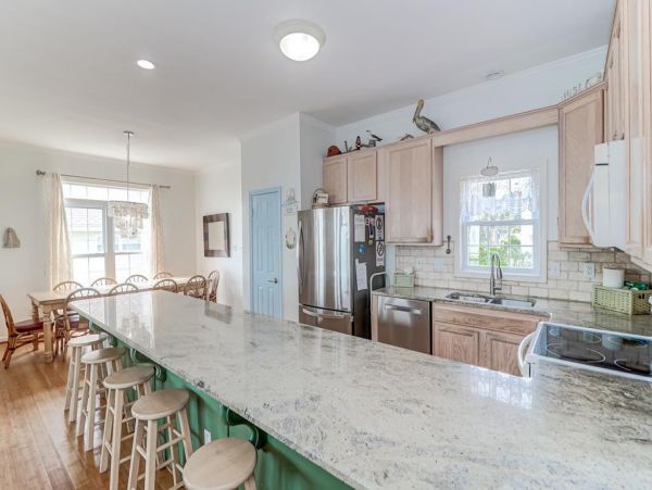 Folly Beach Home 1019557