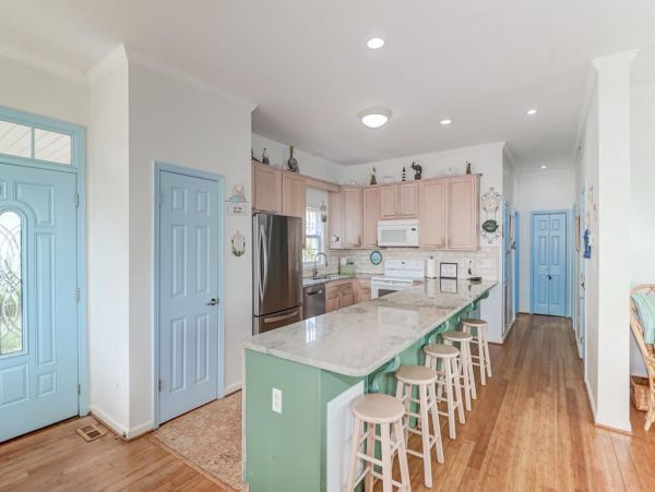 Folly Beach Home 1019557