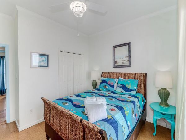 Folly Beach Home 1019557