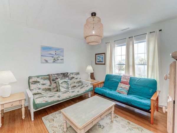 Folly Beach Home 1019557