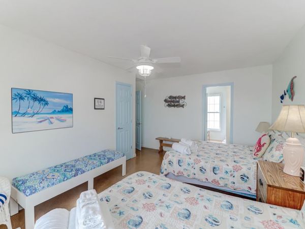 Folly Beach Home 1019557