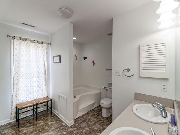 Folly Beach Home 1019557