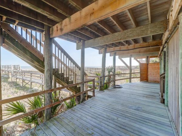 Folly Beach Home 1019557