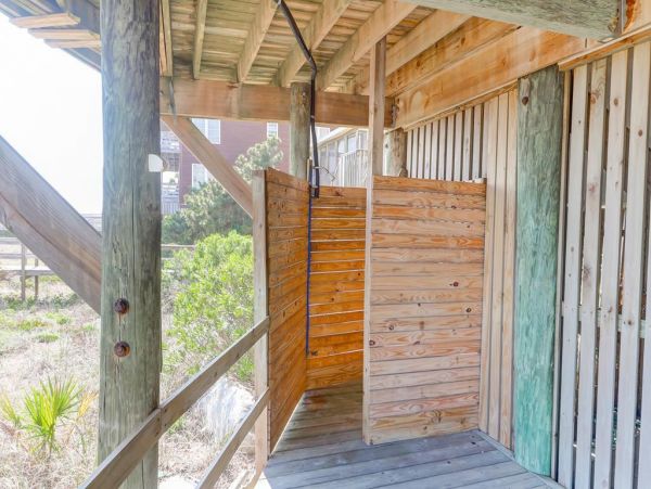 Folly Beach Home 1019557