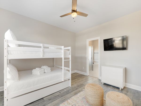 Folly Beach Home 1019561