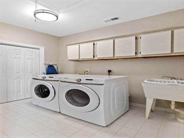 Folly Beach Home 1019561