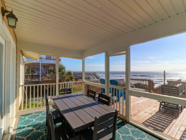 Charming Oceanfront Getaway with 4-Bedrooms on Folly Beach
