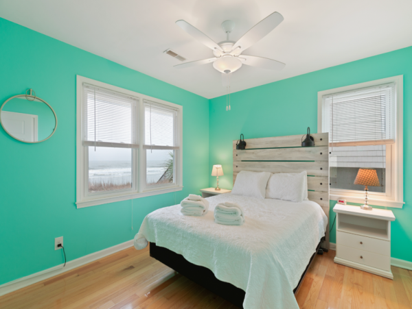 Charming Oceanfront Getaway with 4-Bedrooms on Folly Beach
