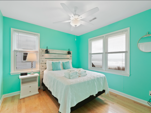 Charming Oceanfront Getaway with 4-Bedrooms on Folly Beach