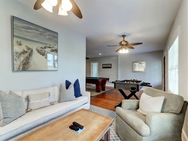 Folly Beach Home 1019563