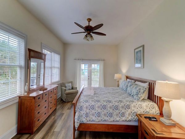 Folly Beach Home 1019563