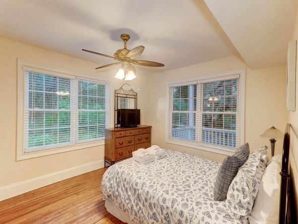 Folly Beach Home 1019563